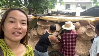 Visiting mom at Palang village, Samlor Machu kroeung beef with water spinach