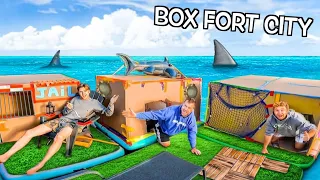 FLOATING Box Fort CITY ON A LAKE! Restaurant, HOTEL, Prison MORE!