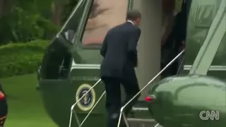 obama forgets to salute marine
