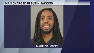 Man charged after allegedly forcing CTA driver to steer bus off-route at gunpoint