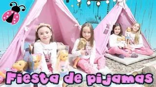 Fiesta de pijamas de NANCY con amigas 🎉😍 Dormimos en tipis