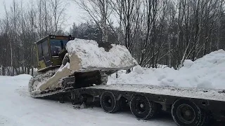 Погрузка бульдозера Б-170 на трал