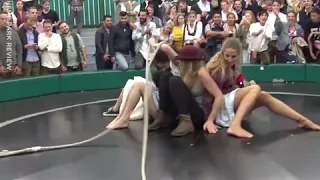 Girls on the Teufelsrad Devil's Wheel at Oktoberfest Munich,Oktoberfest Devil's Wheel Winning Mummy