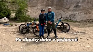 PO DLOUHÝ DOBĚ V PÍSKOVNĚ A NOVÝ SKOKY