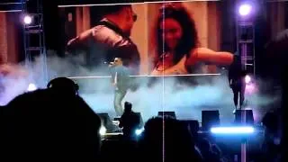 Imran Khan live at UK AMA 2010 (Amplifier)