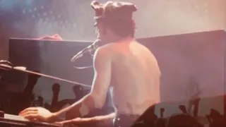 Queen -  We Are The Champions (Live Killers 1979 - Video Synced)