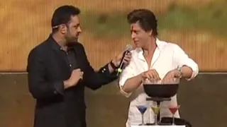 Akshay Laxman - Shahrukh Khan & Neeta Ambani (PAANI Foundation)