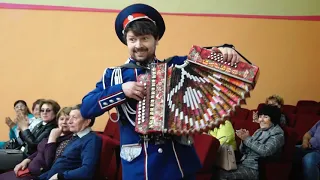 Ансамбль   «Казачий Курень» с концертной  программой "Душа России" в Приморском СДК