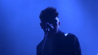 Last Train - Intro/All Alone live au Trianon le 06/11/19