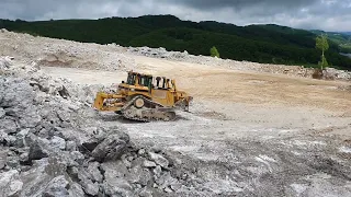 CAT D8R правильные приёмы рыхления. Опытный оператор бульдозера.