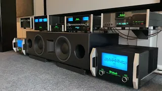 McIntosh, Klipsch RF-7 mklll and Dire Straits can’t go wrong.