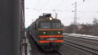 Электровоз ВЛ80Т-796 с грузовым поездом
