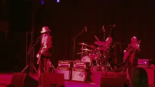 Billy Gibbons - Waiting for The Bus / Jesus Just Left Chicago - 10/29/22