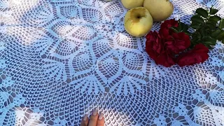 Crochet round tablecloth