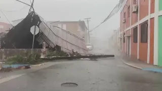 Hurricane Fiona strengthening as it moves toward Bermuda