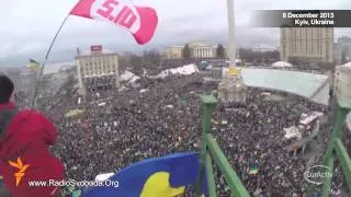 Ukrainians march in Kiev in anti-government, pro-EU protest