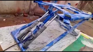 Amazing car washing scissor lift for every car.