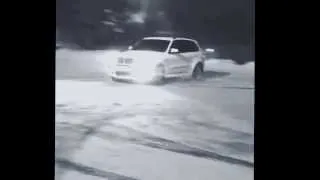 Bmw x5 g-power winter drift