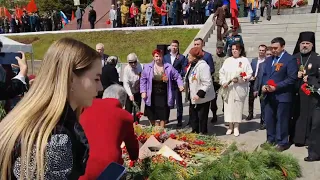 Возложение цветов к Вечному огню в Находке на День Победы!