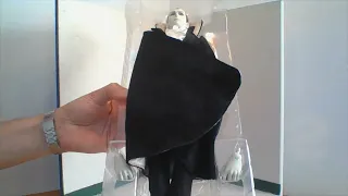 14 inch Mego Dracula figure unboxing