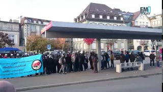 Linke Demonstration beim Bahnhof Rapperswil