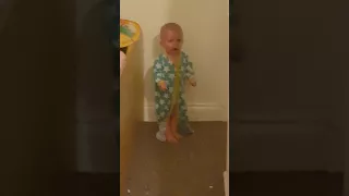 2 year old toddler tantrum about going to bed