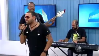 Cantor Pablo paga mico em programa de TV