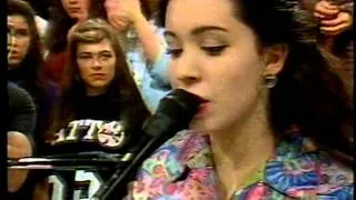 Patricia marx cantando pop-rock no Programa Livre (1992)