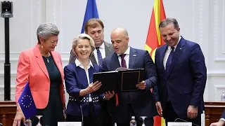 The EU and North Macedonia sign migration agreement