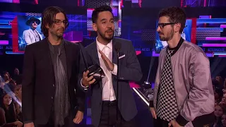 Linkin Park Wins Alternative Artist - AMAs 2017