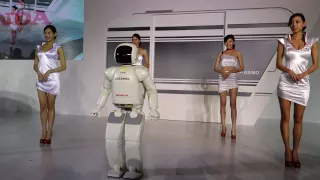 2014 新車展HONDA ASIMO DANCE