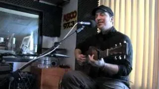 Peter Mulvey sings "Some People" at KBCO Studio C