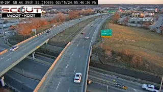 [WTF] Kansas City: Driver Desperate To Reach Exit, Tries To Make Their Own Exit & Gets Stuck Instead