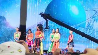 XG showcase @ KCON LA 2023 (cover of Family Affairs + Shooting Star performce) (far view fancam)