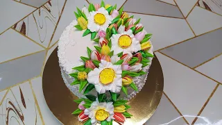 Торт с весенними цветами