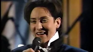 K.D. LANG 🎤 Constant Craving 🎶 (Live at the Grammy Awards) 1993