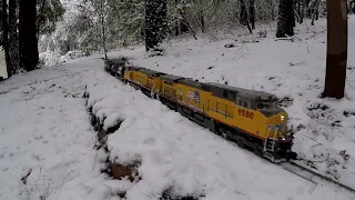 MORE Model Trains in the SNOW!!!