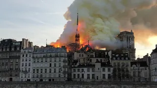 Footage shows early stages of the Notre Dame cathedral fire