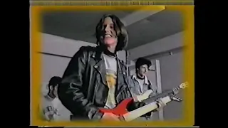 Nermin Puškar Puško (Band New Yeti) - Ovo je Bosna (video spot TV Bihać 1994. godina)
