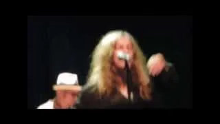 Patti Smith - Because The Night, 19/06/13