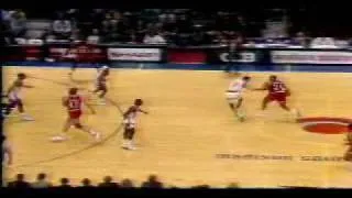 Charles Barkley behind the back pass