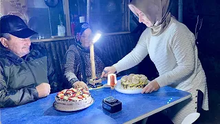 FRESH CAKE AND MAKLUBE FOOD MADE IN NATURE