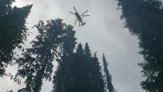 Kamov KA-32 helicopter dropping 10,000 lbs of water (White Rock Lake fire)