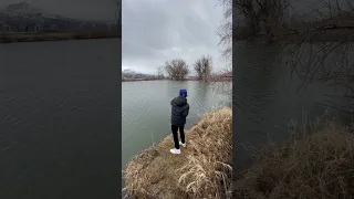 Catching a 10 pound bass