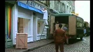 Les Parapluies de Cherbourg: Guy returns to Cherbourg