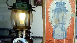 Coleman 242-B Gasoline Lamp