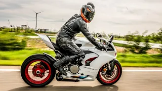 DUCATI Panigale V2 2023! AKRAPOVIC FULL SYSTEM exhaust sound