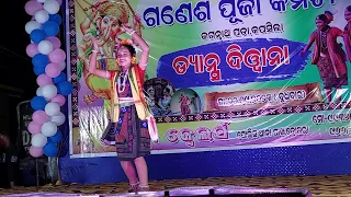 Jhuli jhuli asu chare kala mohana muliki muliki hasikari neuche mana odia bhajan dance / dance video