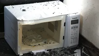 Smashing a Panasonic NN-S235WF Microwave