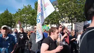 Demo Köln, 13.5.2022, warten auf Minister Habeck...wir begrüßen die grünen